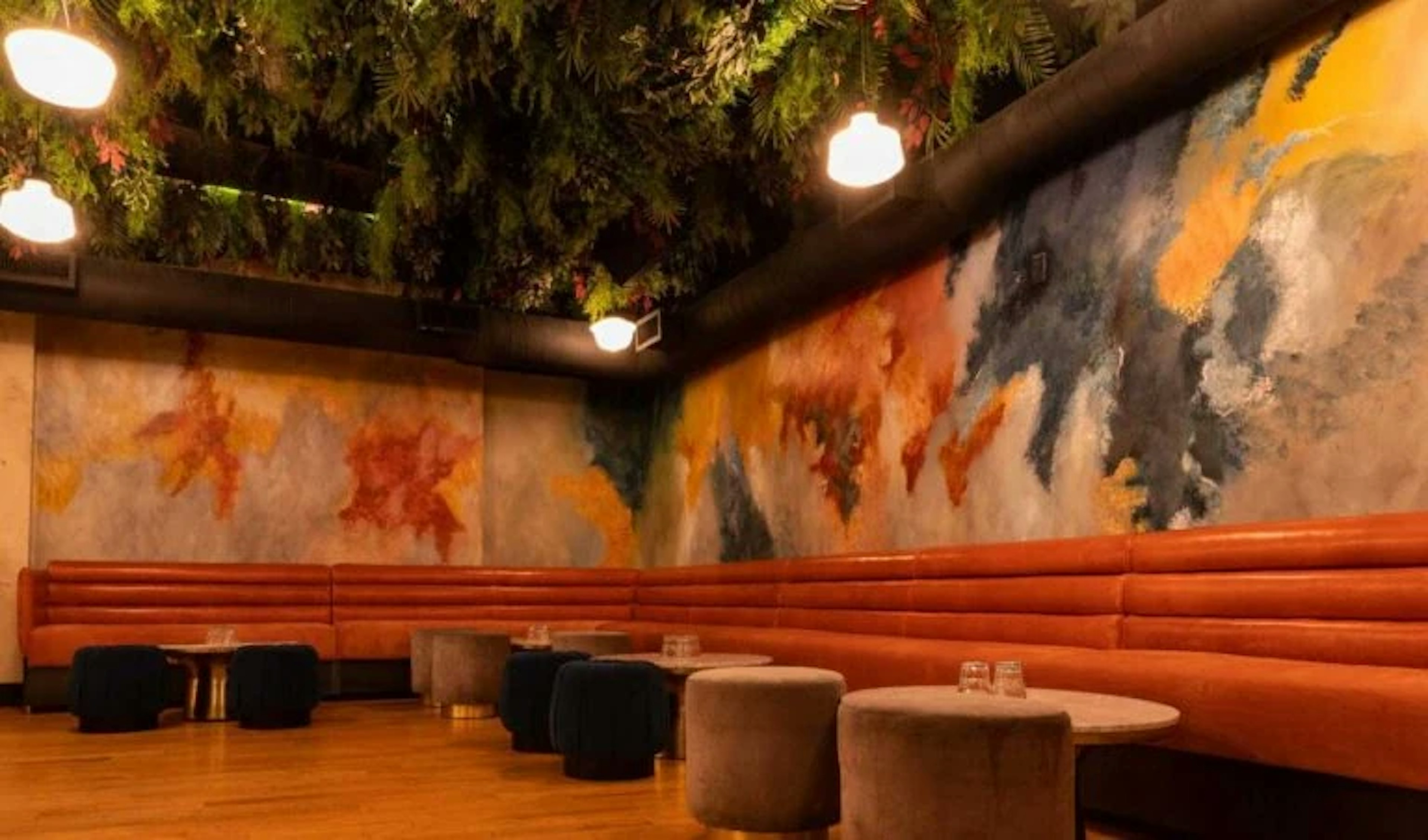 Lobby Bar Restaurant | Private & Corporate Events Toronto | MEzzanine Image